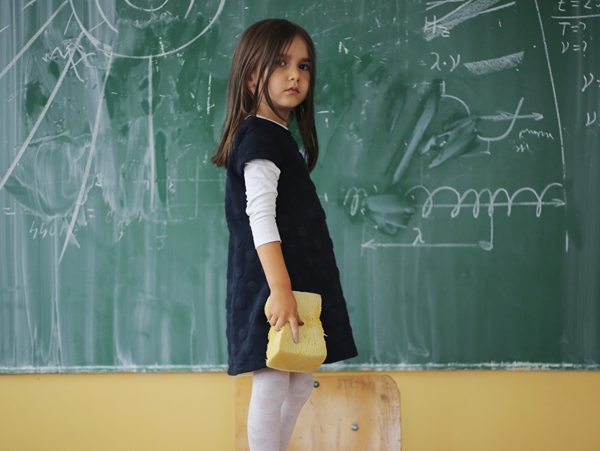 Ειδικές μαθησιακές δυσκολίες: 5 σημάδια που δεν πρέπει να αγνοούν οι γονείς