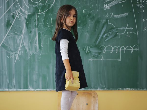 Ειδικές μαθησιακές δυσκολίες: 5 σημάδια που δεν πρέπει να αγνοούν οι γονείς