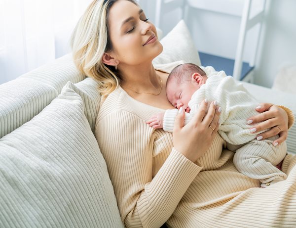 Μετά τον τοκετό: Πρακτικές συνήθειες για λιγότερο άγχος