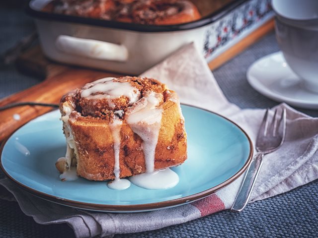 Το cinnamon roll έγινε κέικ- Θα θέλεις να το φτιάξεις σήμερα κιόλας!
