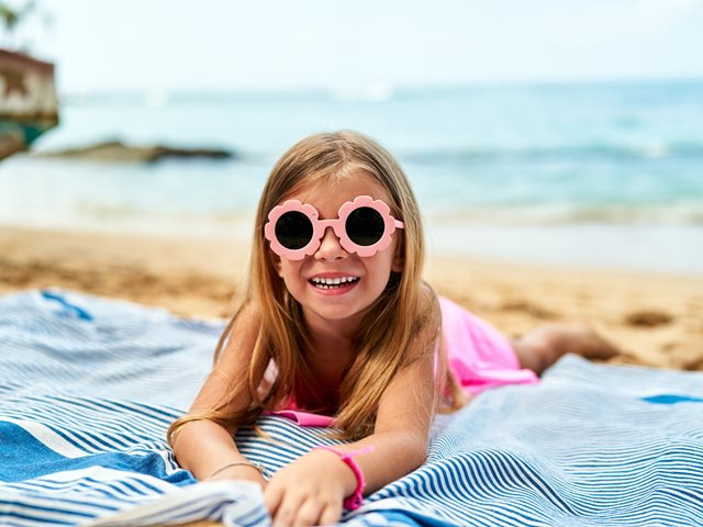 Πώς προστατεύουμε τα μάτια μας το καλοκαίρι από την υπεριώδη ακτινοβολία