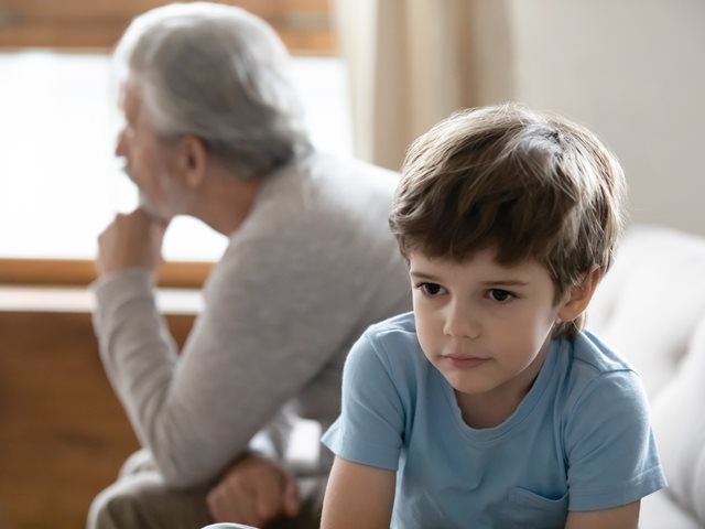 Άρειος Πάγος: Οι παππούδες θα πληρώνουν τη διατροφή για τα εγγόνια όταν ο γονέας αρνείται