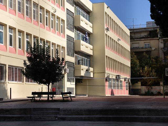 Μαθητές κλείδωσαν τους διευθυντές στο κτίριο: Νέο επεισόδιο στο σχολείο της Κυψέλης μετά το μαχαίρωμα