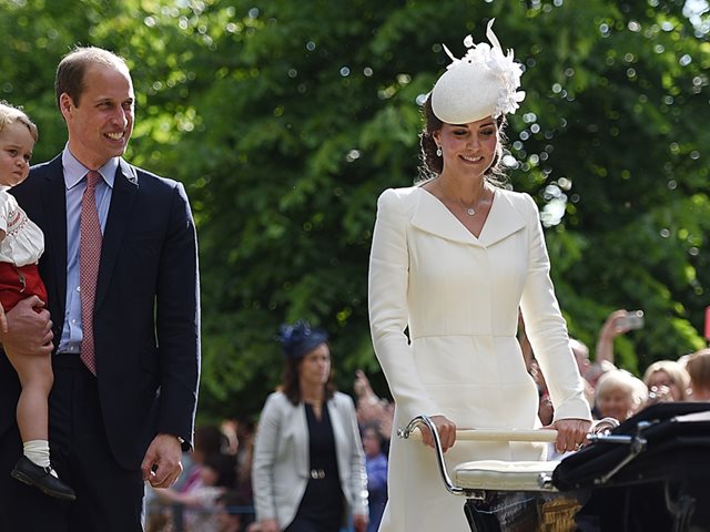 Πρίγκιπας Γουίλιαμ & Κέιτ Μίντλετον: Τα απίστευτα προσόντα και οι απαιτητικές σπουδές της βασιλικής νταντάς των παιδιών τους