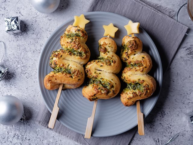 Πίτα για το πρωτοχρονιάτικο τραπέζι με σπανάκι και ρικότα