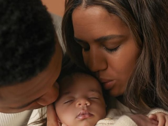 "Τέσσερα παιδιά μετά και θα νόμιζες ότι τα έχω λύσει όλα, αλλά δεν έχω": Η εξομολόγηση της Μαράια Ριντλσπρίγκερ για την επιλόχειο κατάθλιψη