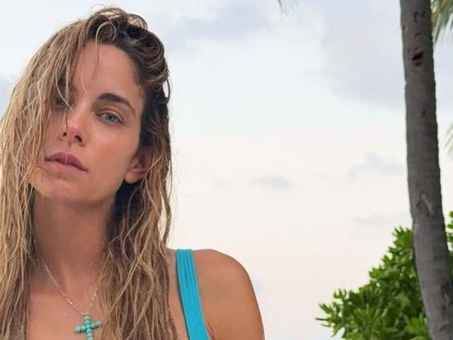 Δούκισσα Νομικού: Φωτογραφίζει τον σύζυγό της, Δημήτρη Θεοδωρίδη να κάνει SUP με τα παιδιά τους