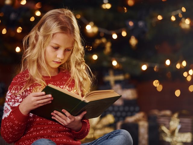 Ένα ανεκτίμητο δώρο: Το βιβλίο που συστήνει στα παιδιά τη μαγεία του Σαίξπηρ