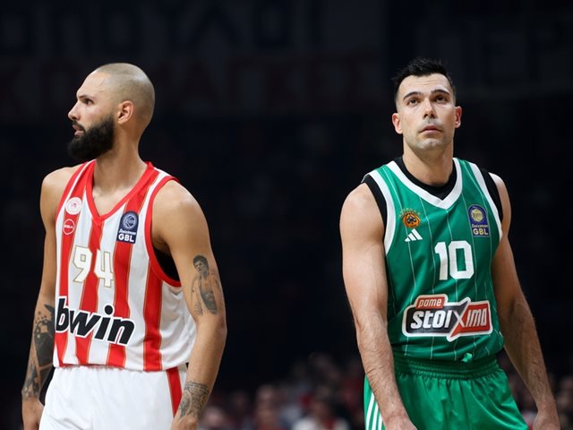 Σήμερα όλες οι γυναίκες συζητάμε ένα πράγμα: Μέχρι πότε θα βρίζουν στα γήπεδα μανάδες και κόρες;