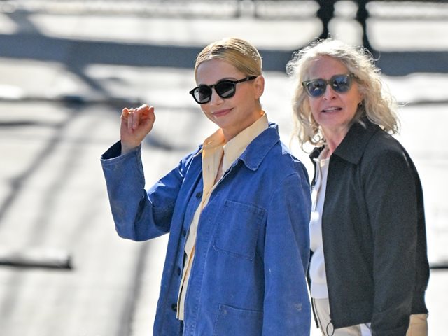 "Ένα θαύμα!": Η Μισέλ Γουίλιαμς ευχαριστεί την παρένθετη μητέρα που της επέτρεψε να αποκτήσει τέταρτο παιδί