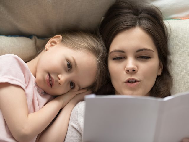 Το βίντεο που μας θύμισε τι πραγματικά θα θυμούνται τα παιδιά από εμάς