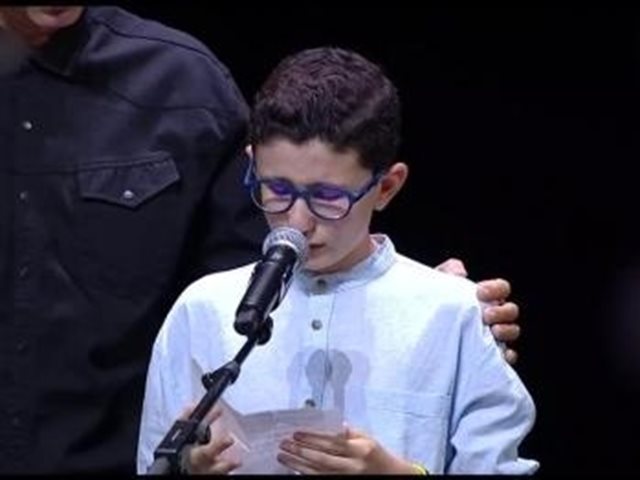 O Μιχαήλ Πάνου νίκησε τον καρκίνο και στη βράβευσή του μας έμαθε τι σημαίνει ευγένεια, πίστη και πείσμα