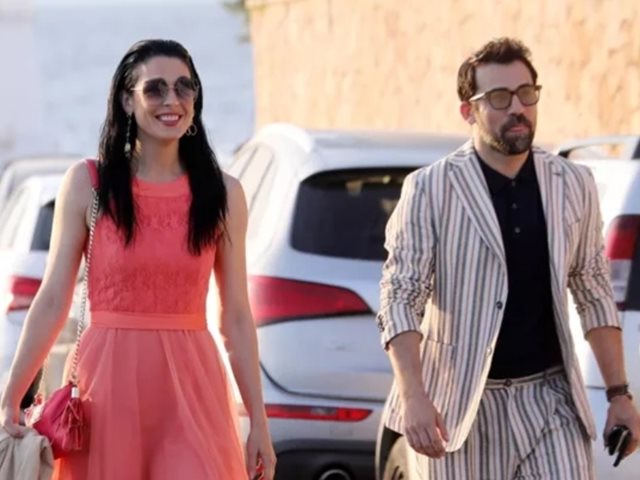 Το χαμόγελο της μαμάς: Η Ιωάννα Τριανταφυλλίδου καροτσάδα με τον 1,5 μηνών γιο της