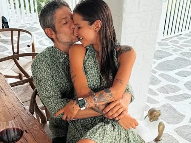 "Για μαρσιπάδα με τα μωρά μας": Η Εριέττα Κούρκουλου Λάτση εκδρομή με τους γιους της