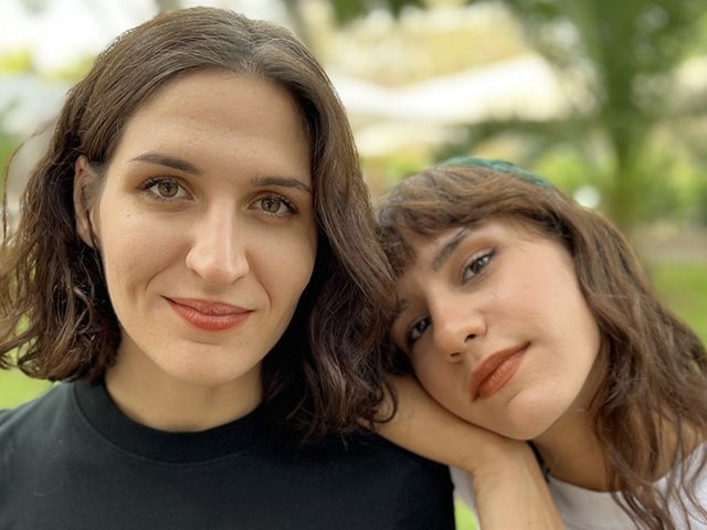 Όλγα και Νίκη Σκιαδαρέση: Η όμορφη έκπληξη που οργάνωσαν για τη μητέρα τους, Μπέσυ Μάλφα