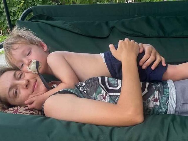 Ο γιος της Γιούλικας Σκαφιδά ξεκίνησε το σχολείο - Τα τρυφερά στιγμιότυπα