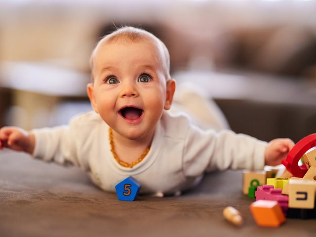 Τα πρώτα παιχνίδια με το μωρό: Όσα χρειάζεται να ξέρεις