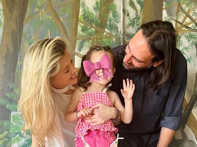 Ιωάννα Σαμαρά: Η πρωτότοκη κόρη του Γιώργου Σαμαρά και της Κωνσταντίνας Κομμάτα γίνεται τεσσάρων ετών