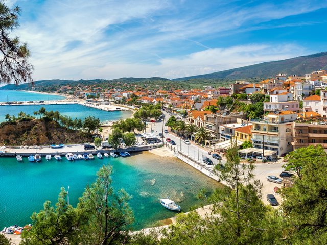 Θάσος: Αλογο τραυμάτισε 5χρονη σε παραλία