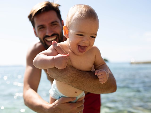 Πότε μπορεί να κάνει το μωρό μου μπάνιο στη θάλασσα;