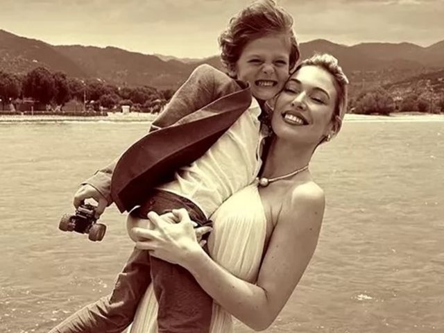 "Δεν σε έχω δει εδώ και τρεις μήνες, λόγω της ασθένειάς μου": Το μήνυμα της Μικαέλας Φωτιάδη στον 8χρονο γιο της