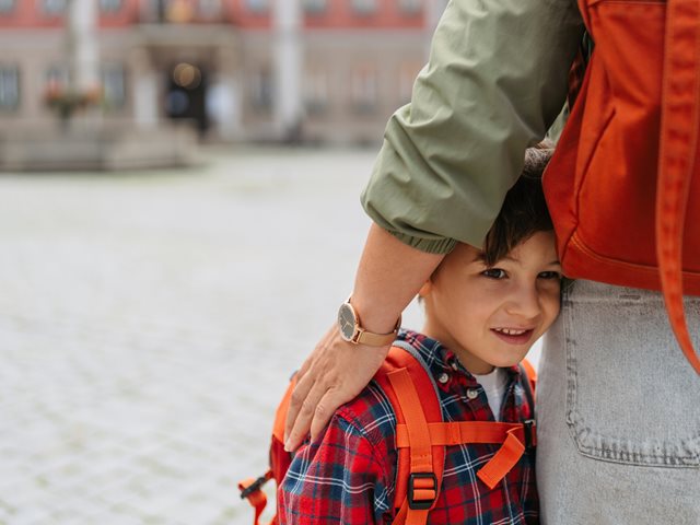 Το "πρόσεχε" που λέμε από αγάπη περιορίζει την περιέργεια των παιδιών