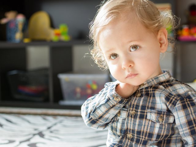 Οι ατελείωτες ερωτήσεις των παιδιών: Τι σημαίνουν και πώς να απαντάς