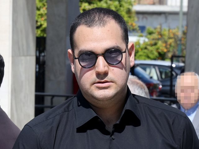 Χρήστος Κούγιας: "O καλύτερος συνοδός" της μητέρας του σε λαμπερό event