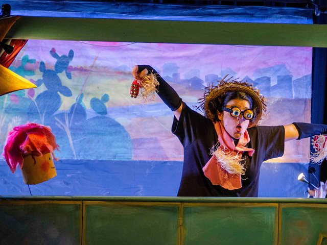 Φθινοπωρινές παραστάσεις για τη "Ντενεκεδούπολη"