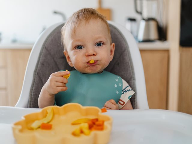 Πώς θα μάθω στο μωρό μου να έχει υγιεινές διατροφικές συνήθειες;