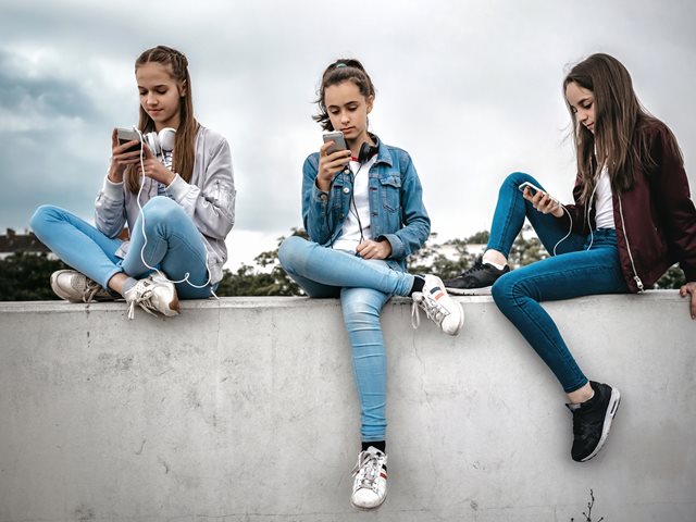 SkinnyTok: Η τάση που θέτει σε κίνδυνο την υγεία των νέων