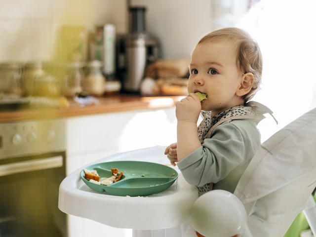 3 διατροφικές συνήθειες που προστατεύουν τον εγκέφαλο των μωρών