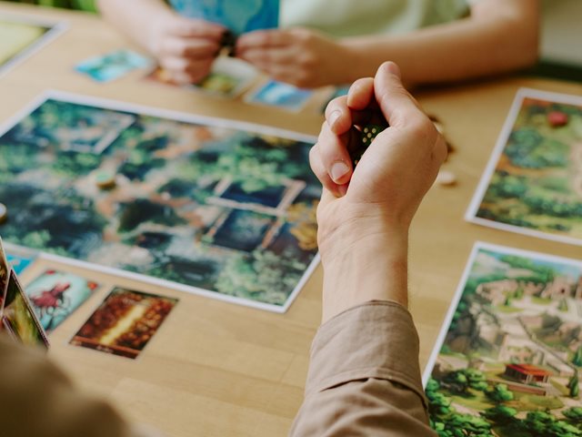 5 οφέλη που χαρίζουν τα επιτραπέζια στην ανάπτυξη των παιδιών