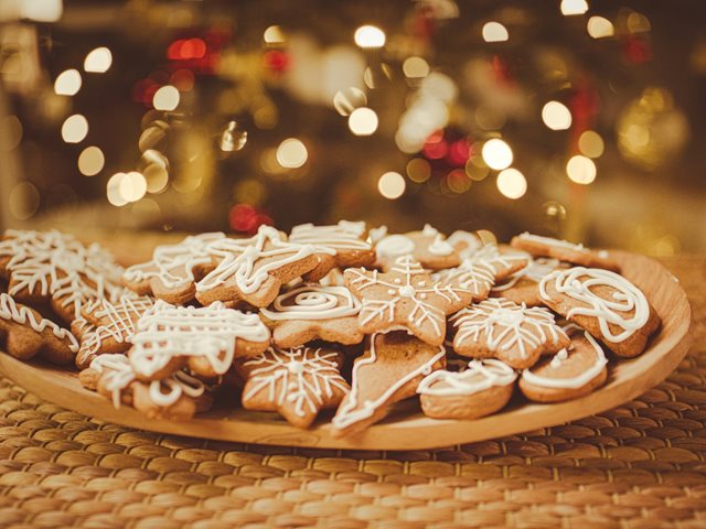 Gingerbread Cookies: Τα κλασικά μπισκότα των Χριστουγέννων