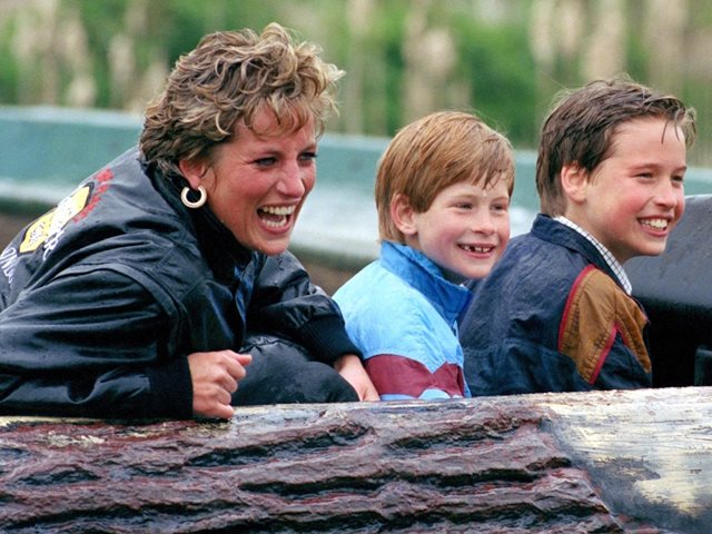 Από την Κέιτ Μίντλετον στη βασίλισσα Λετίσια: Σε ποια ηλικία έγιναν πρώτη φορά μητέρες οι royals;