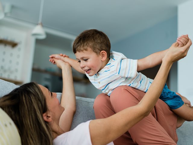 5 ιδέες για να παίζετε με τα παιδιά... χωρίς παιχνίδια