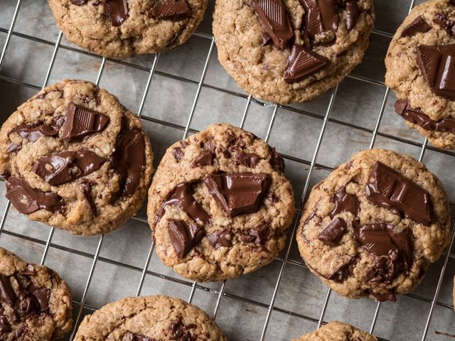 Γρήγορα soft cookies στο φούρνο μικροκυμάτων: Η φανταστική συνταγή του Άκη που θα φτιάχνεις ξανά και ξανά (και ξανά)