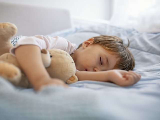 Πώς τα στρώματα μπορούν να βλάψουν τον εγκέφαλο των παιδιών; Τι συνιστά στους γονείς μια νέα καναδική μελέτη