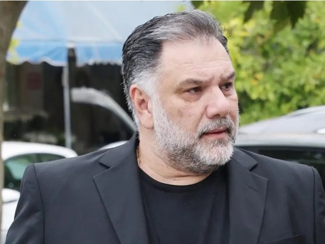 Ο Γρηγόρης Αρναούτογλου μιλάει την περίοδο προεφηβείας του γιου του: "Φωνάζει στα καλά καθούμενα, χωρίς λόγο"