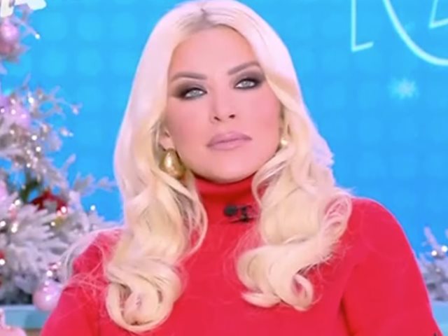 Κατερίνα Καινούργιου: "Στο πρόσωπο γιατί παίρνουμε στην εγκυμοσύνη;"