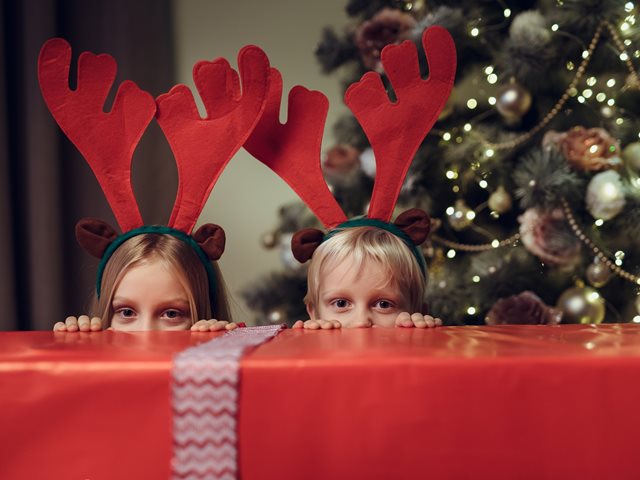 Το έξυπνο hack μιας μαμάς για να κάνει ακόμα πιο εντυπωσιακά τα μεγάλα δώρα