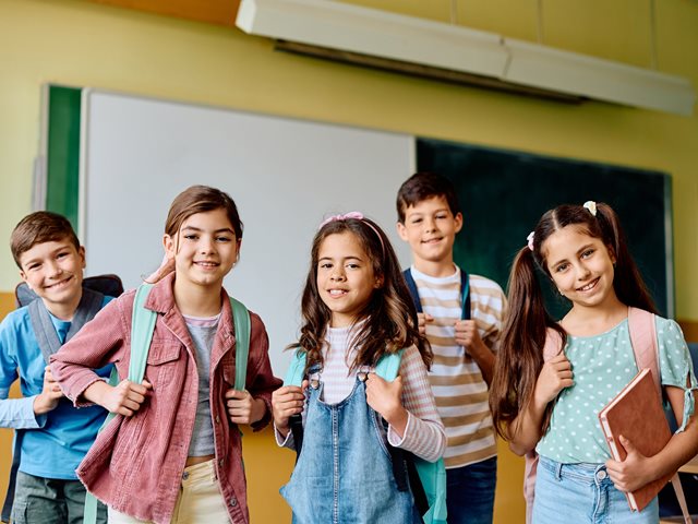 Back to school: 7 παιδικά σετ για να ετοιμάζονται εύκολα τα παιδιά το πρωί