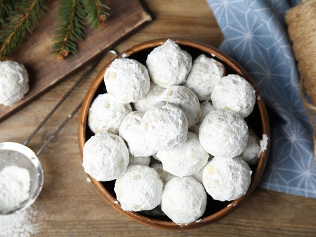 Κουραμπιέδες με 3 μόνο υλικά- Οι πιο εύκολοι που έχεις φτιάξει