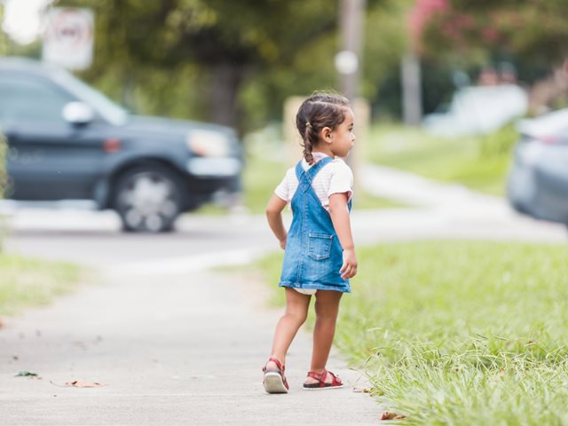 Μαμά τι να κάνω αν χαθώ; Οι κανόνες που πρέπει να ξέρουν τα παιδιά