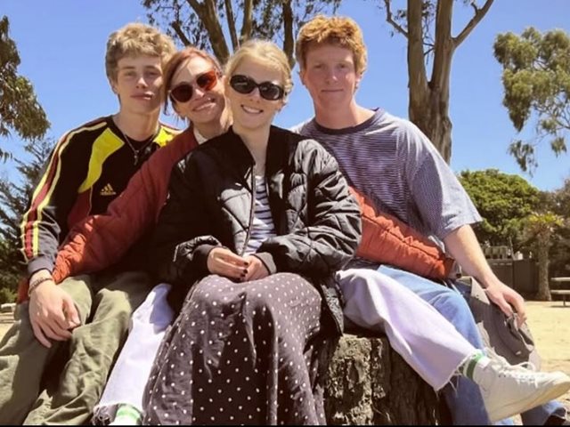 O γιος της Τζούλια Ρόμπερτς μεγάλωσε και δαμάζει τα skateboards