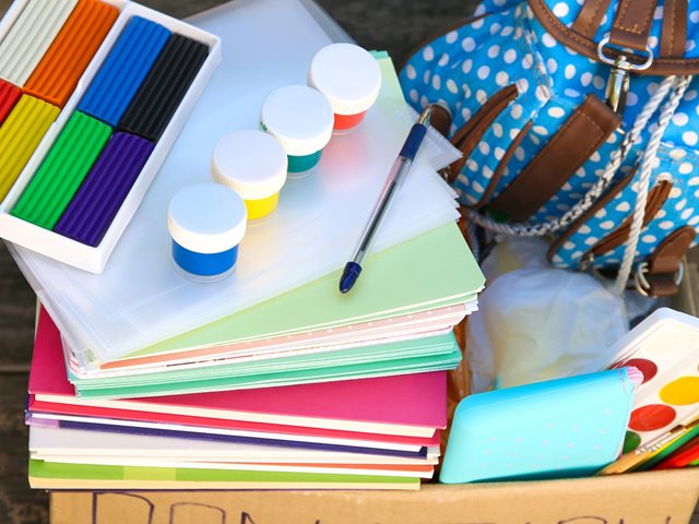 Συγκέντρωση σχολικών ειδών από τον Δήμο Αθηναίων για παιδιά ευάλωτων οικογενειών