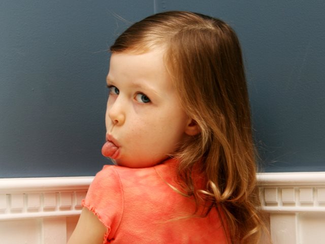 Φράσεις των παιδιών που πληγώνουν τους γονείς- Τι πραγματικά σημαίνουν