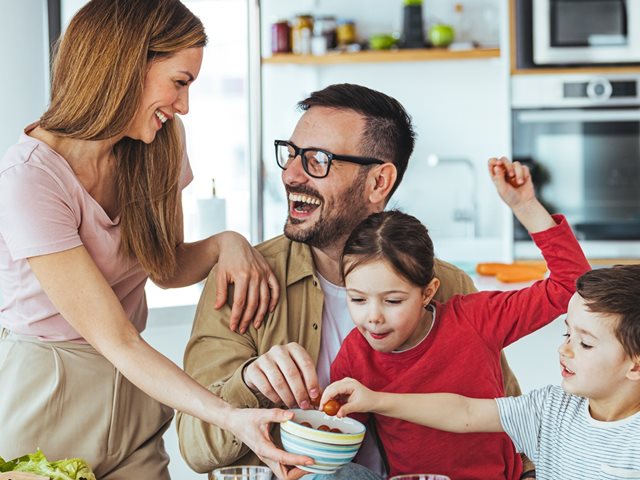 Ιώσεις: Οι 8 καλύτεροι τρόποι προστασίας όλης της οικογένειας (χωρίς φάρμακα)