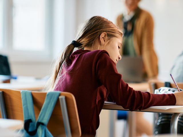 H viral παρατήρηση μιας καθηγήτριας σε διαγώνισμα που μας δίνει ελπίδα για τη δημόσια εκπαίδευση