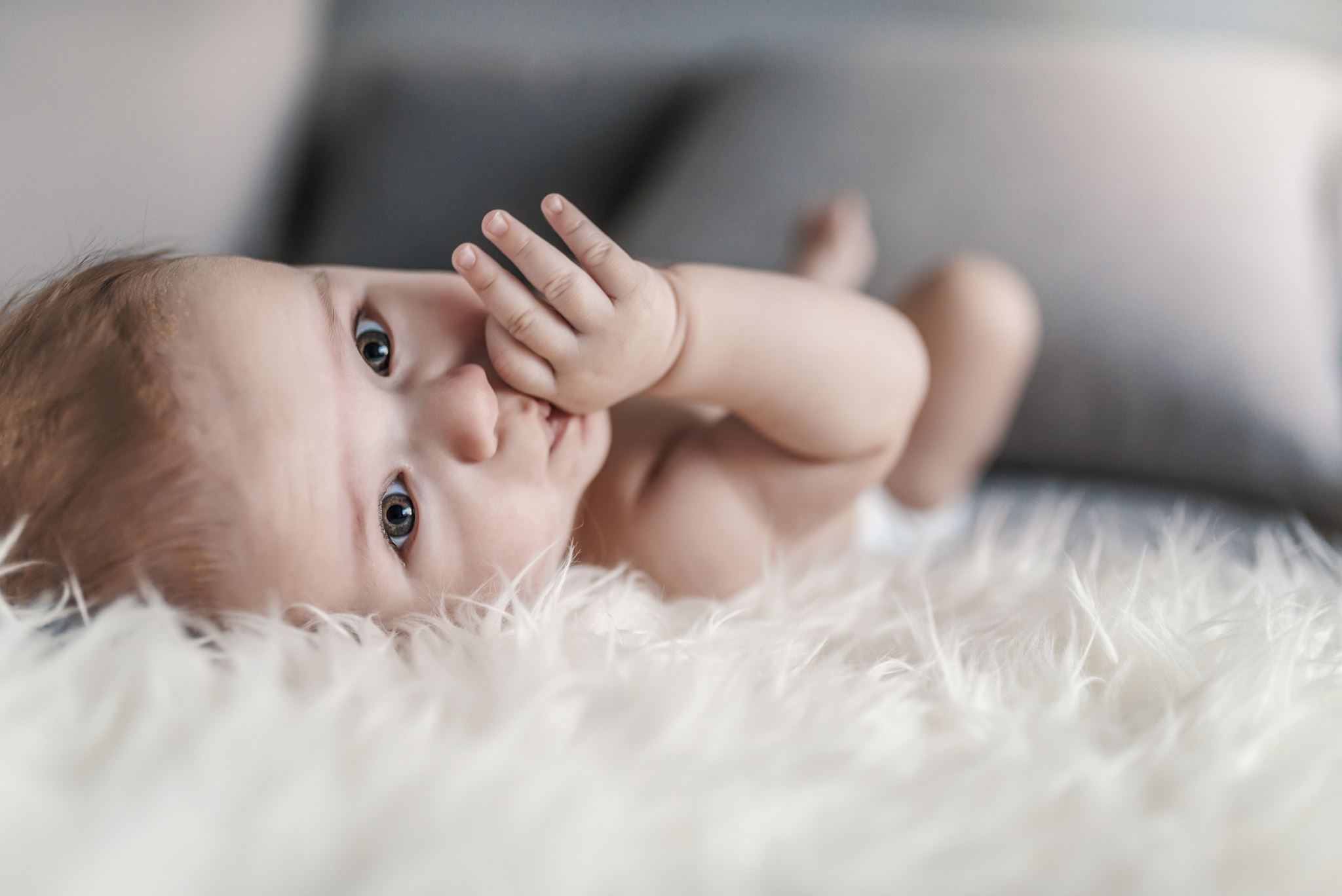 Self-soothing: Tο μωρό χρειάζεται εσένα, όχι "εκπαίδευση ύπνου"